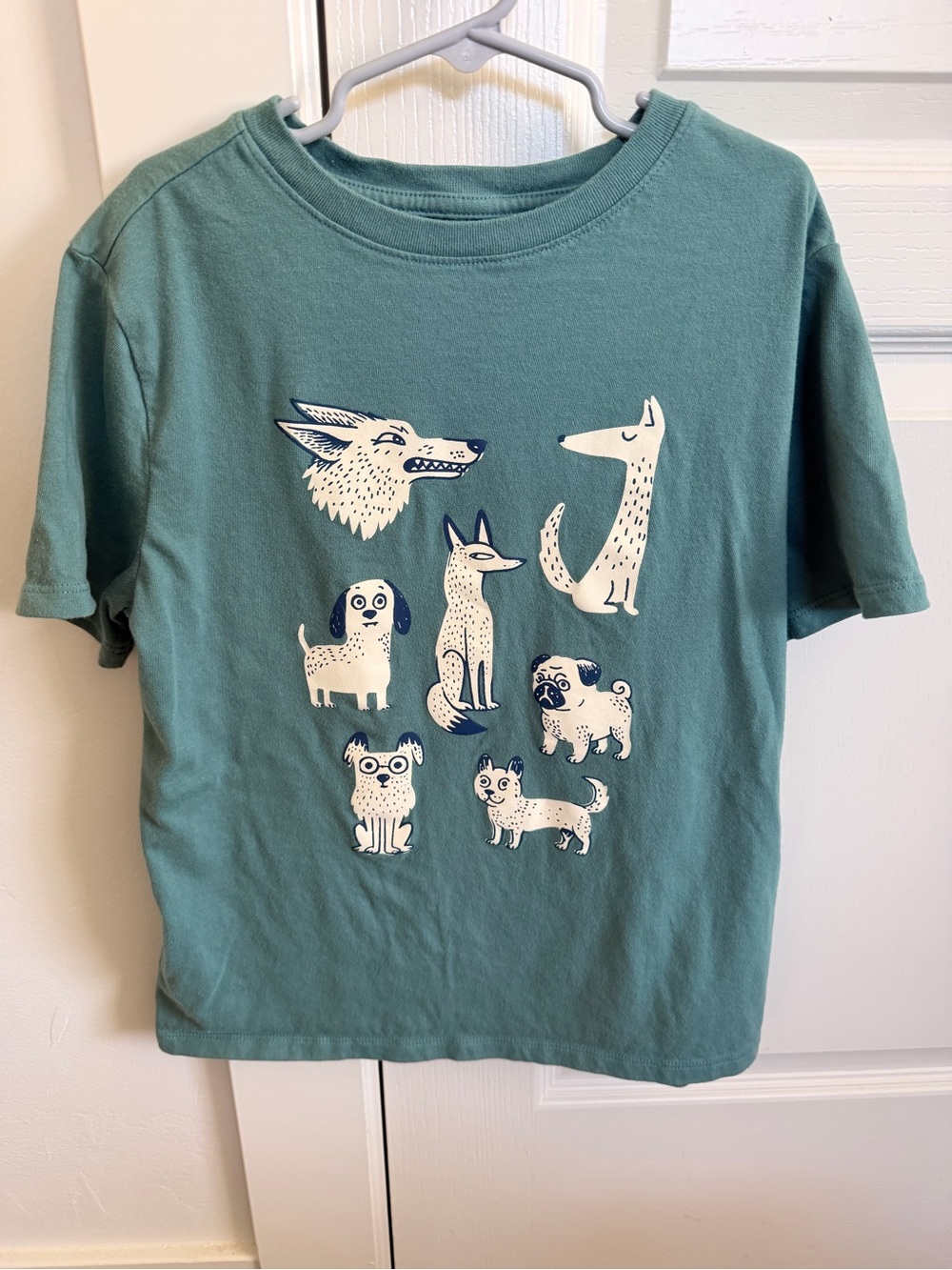 BUNDLE- Boys tee size Medium
